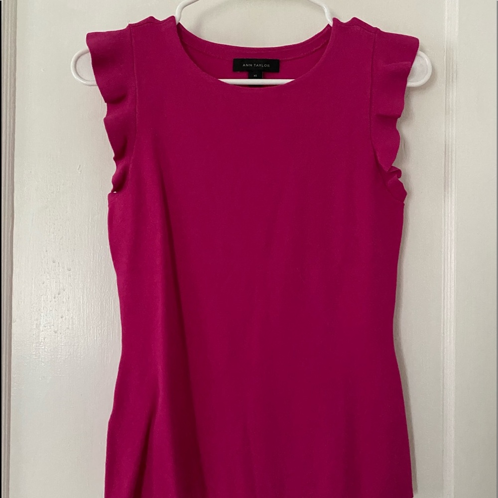 Ann Taylor shell top with ruffle sleeves